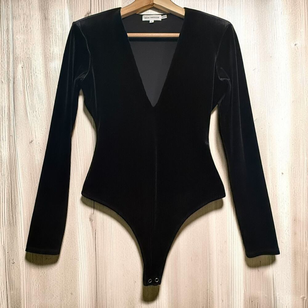 Good American Black Velvet Deep V-Neck Long Sleeve Bodysuit Ribbed Size 2 Womens